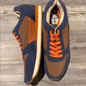 80’s style sneakers